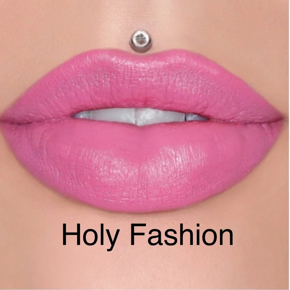 Jeffree Star Velvet Trap Lipstick